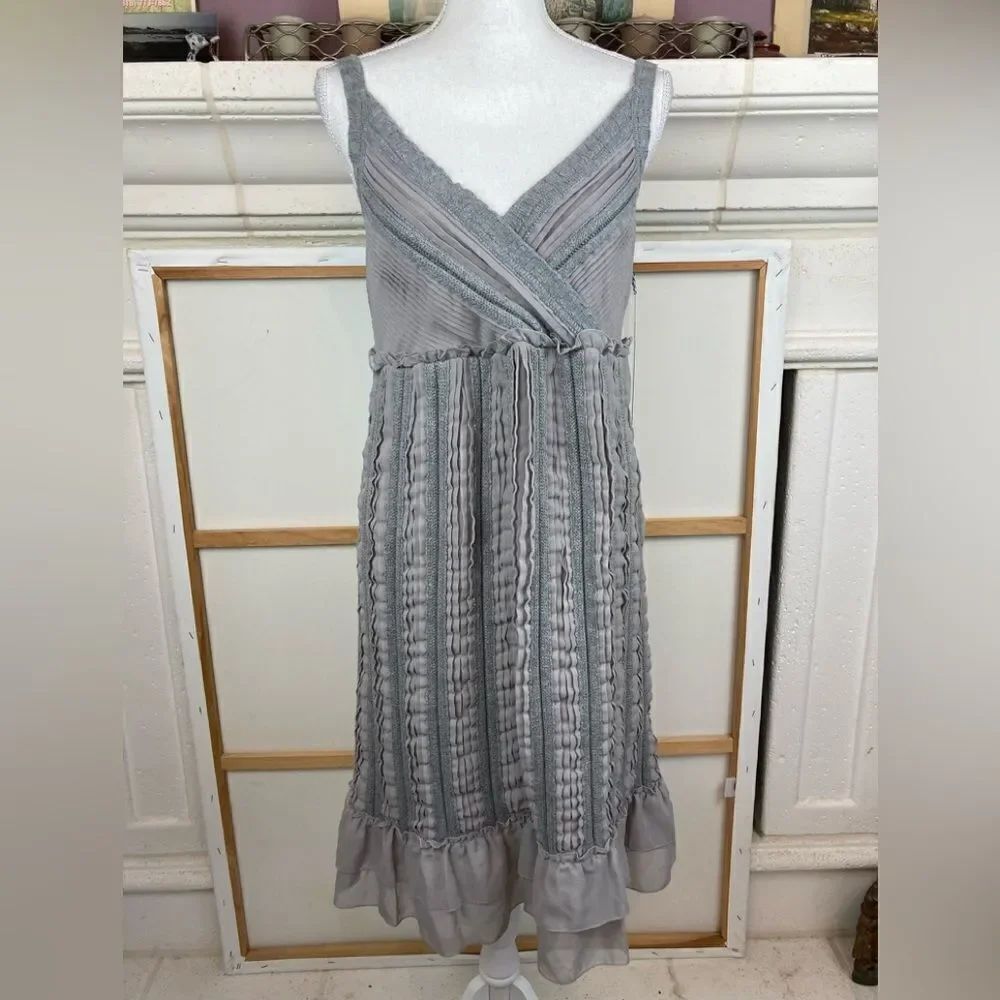 Calvin Klein knit & pleated chiffon dress w/ lace & surplice neckline🔥